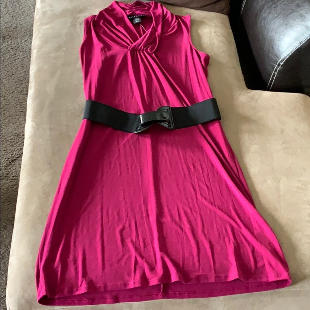 Women’s knee length dress with belt